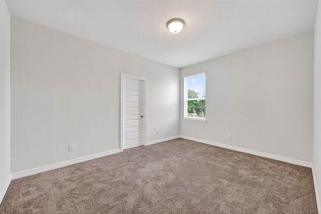 Building Photo - 6602 Albany Forest Ct