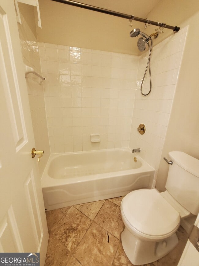 Building Photo - 1249 Thorncliff Ct