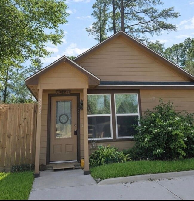Building Photo - 9593 Darkwood St