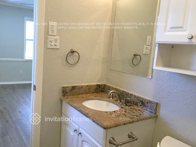 Building Photo - 436 Lexington Ln