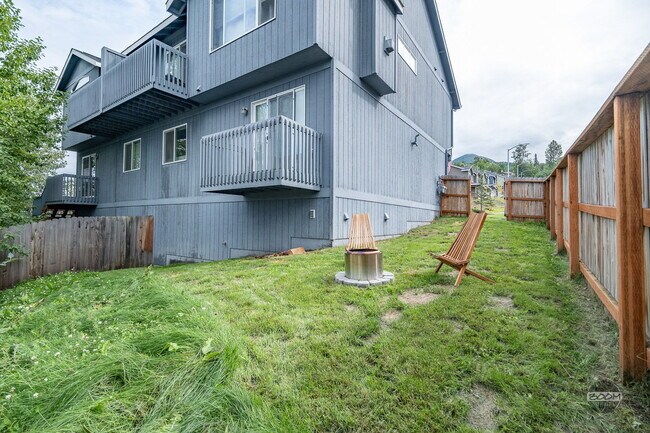 Building Photo - 12203 Vista Ridge Loop