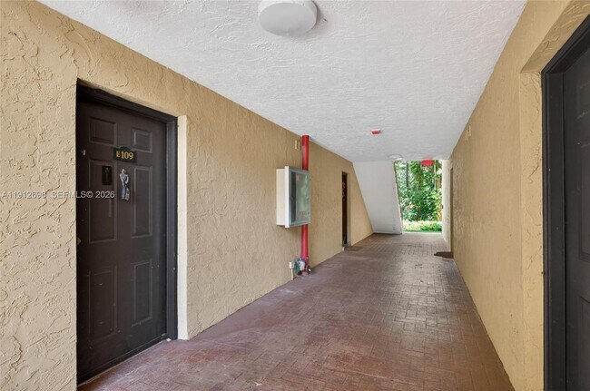 Building Photo - 4025 W McNab Rd