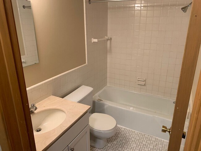 Building Photo - Indian Village Apartments -  1 Bed/1 Bath ...