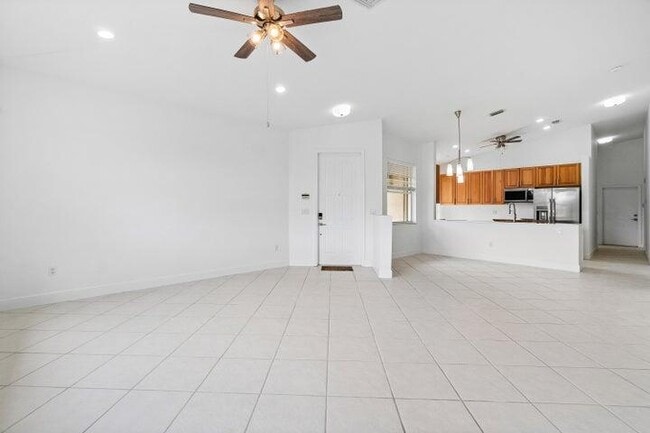 Building Photo - 8593 Mangrove Cay