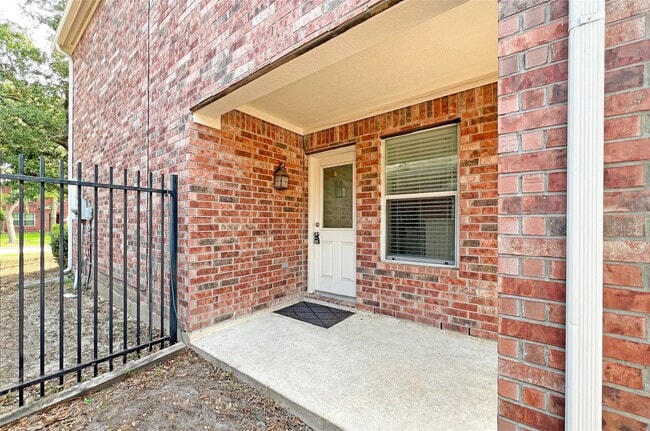 Building Photo - 17627 S Summit Canyon Dr