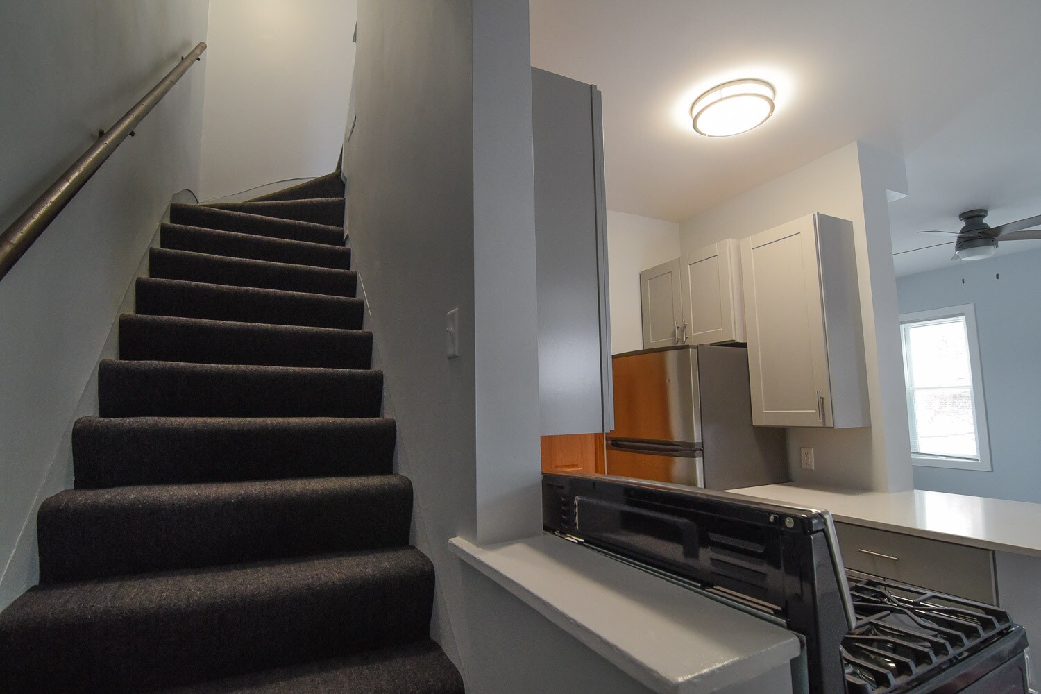 Building Photo - 5938 5th Ave