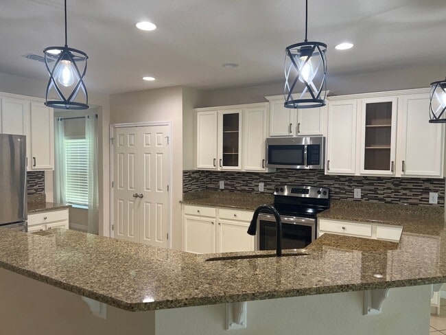 Building Photo - 642 Andalusia Loop