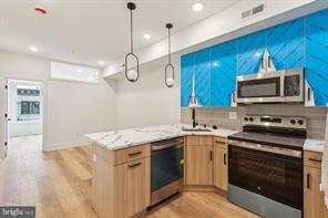Building Photo - 601 N 34th St