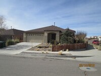 Building Photo - 3BR 2BA IN ENCHANTED HILLS