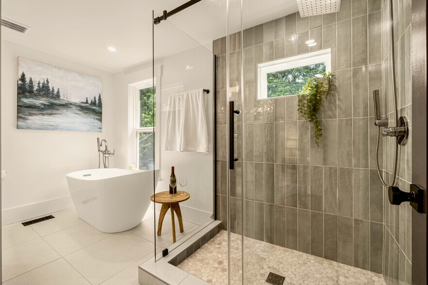 Building Photo - 200 W Cheyenne Rd