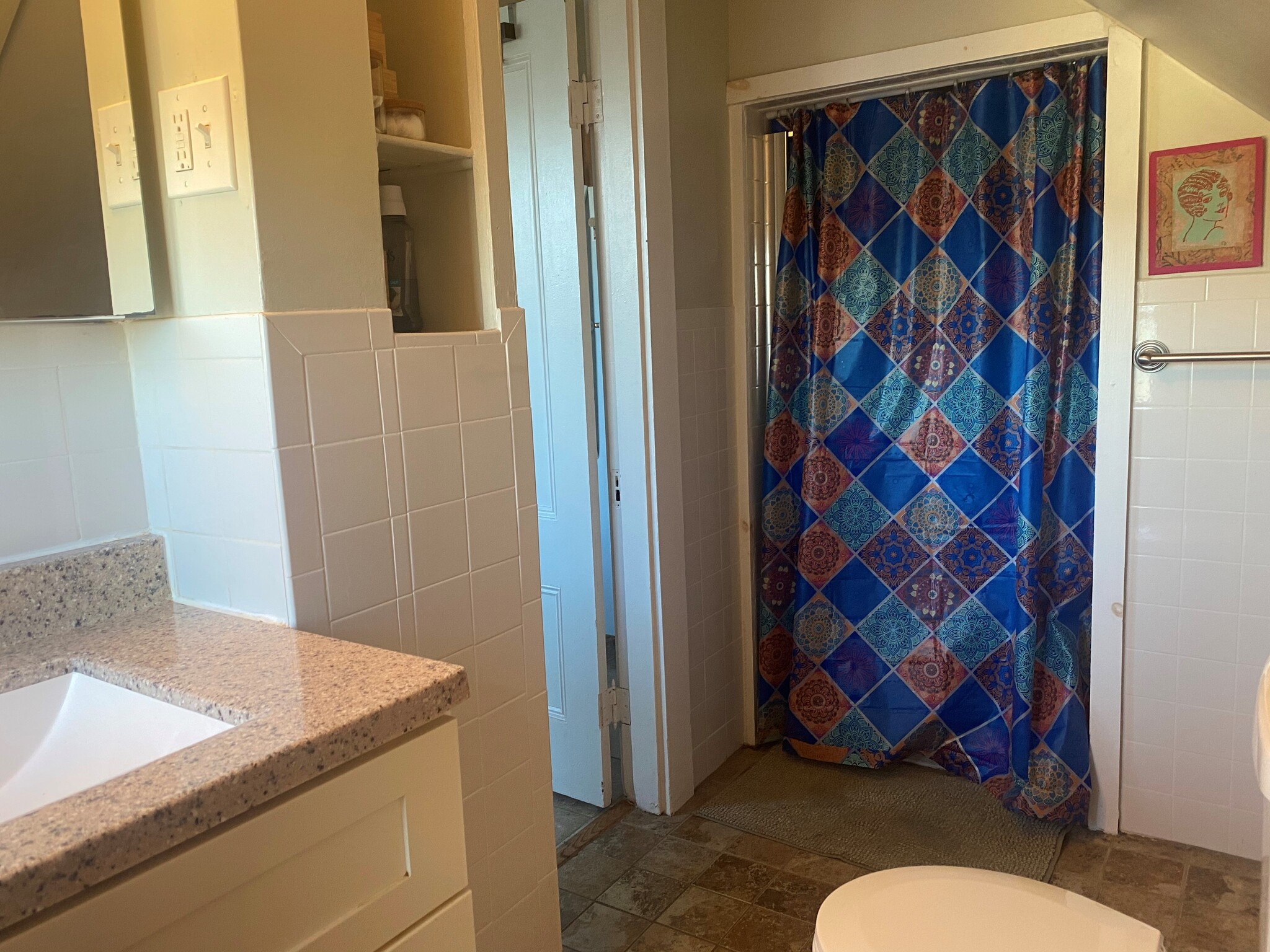 Bathroom with shower stall - 114 Brown St