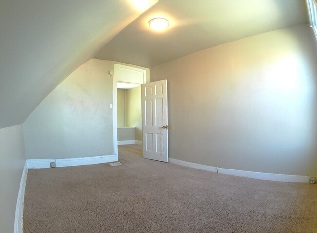 Bedroom 1 - 2005 McLean St