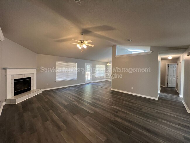 Building Photo - 4830 Timberland Dr