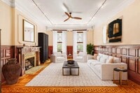 Building Photo - 313 W 71st St