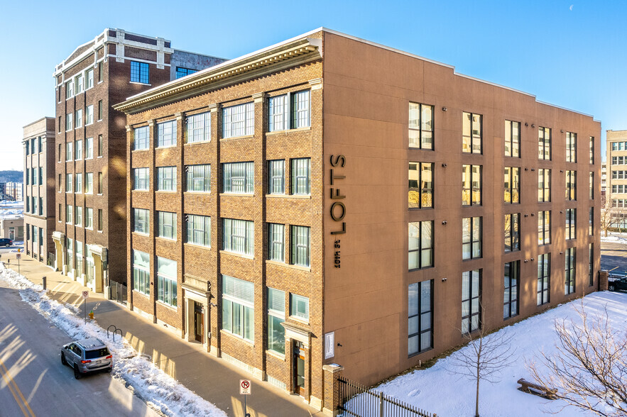 Primary Photo - 10th Street Lofts