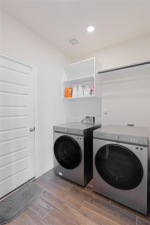 Building Photo - 521 Calmo Ct