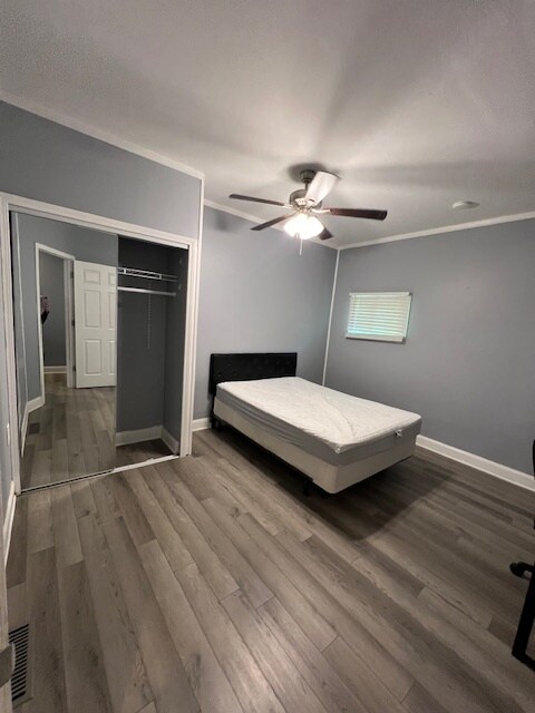 Building Photo - 215 Cherry St