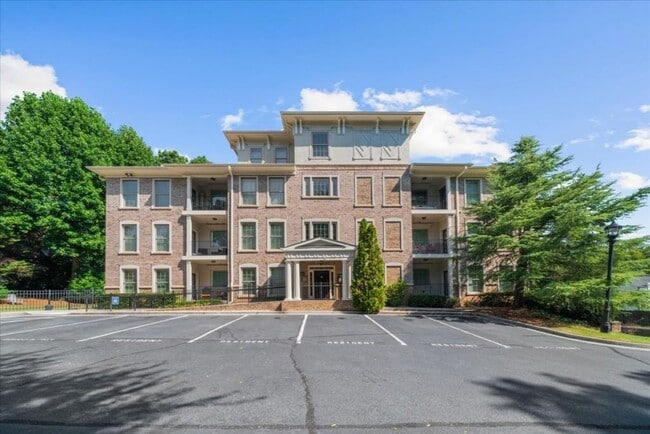 Building Photo - 2360 Logan Cir NE
