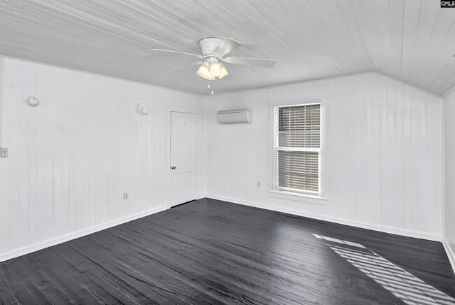 Building Photo - 203 Oliver St