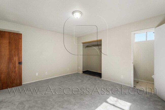 Building Photo - 33220 Schaper St