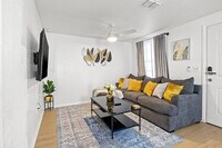 Building Photo - 3721 E Clifton St