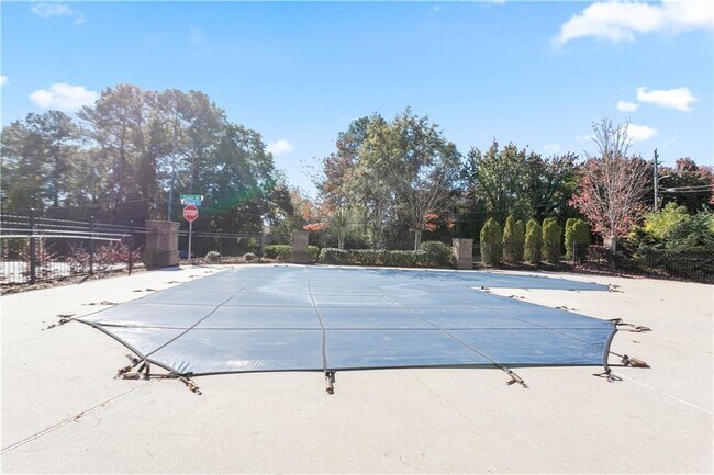 Building Photo - 2394 Whiteoak Ct SE