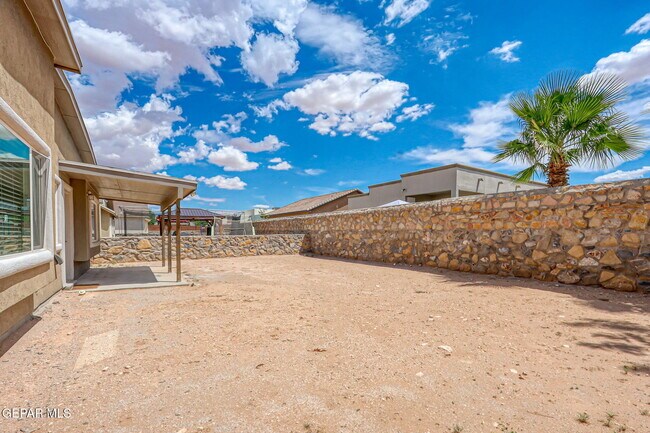 Building Photo - 14812 Hunters Grove Ave