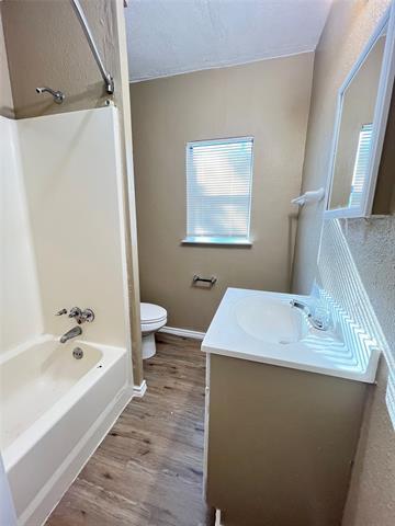 Building Photo - 503 Pierce St