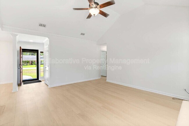 Building Photo - 200 Hermitage Dr