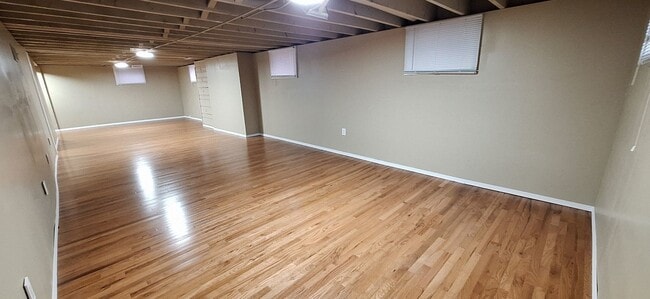 Building Photo - 539 Dawes St