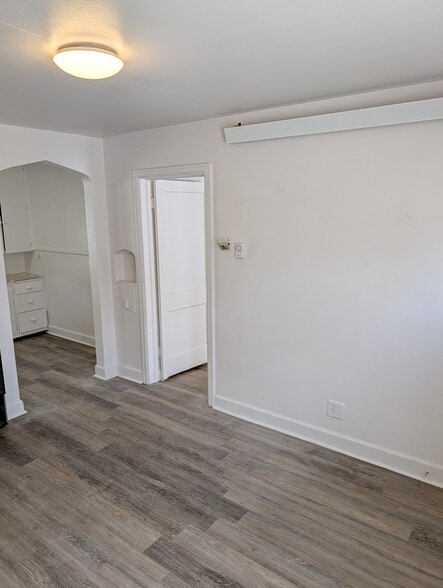 New laminate flooring - 1009 S 2nd St