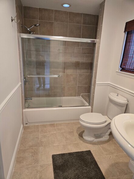 Building Photo - 68 Scarlett Dr