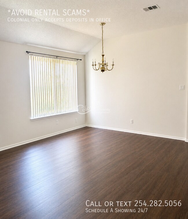 Building Photo - 5313 Teal Dr