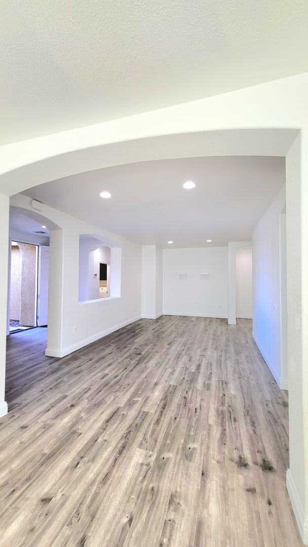 Building Photo - MAYFIELD RANCH ESTATES - N. Mayfield Ranch...