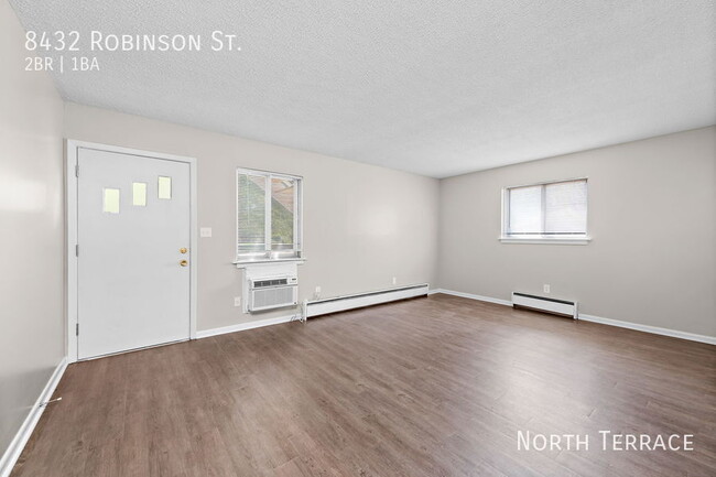 Building Photo - Comfy & Spacious 2-Bedroom in the Heart of...