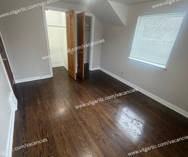 Building Photo - 8137-8137 Hohman Ave