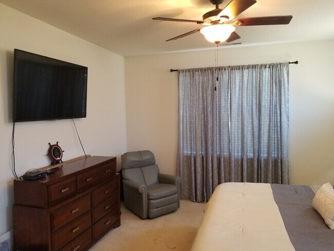Building Photo - 164 Nautico Way