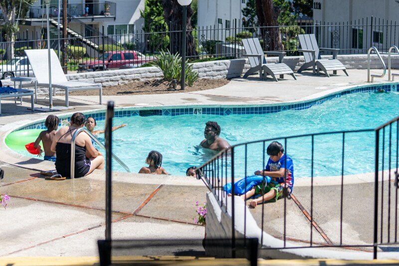 Building Photo - 1135 Meadow Lake Dr