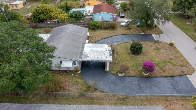 Building Photo - 4375 Forest Ln