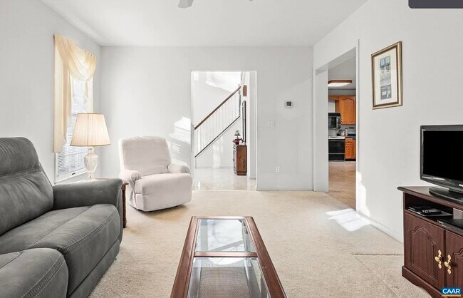 Building Photo - 1510 Beacon Hill