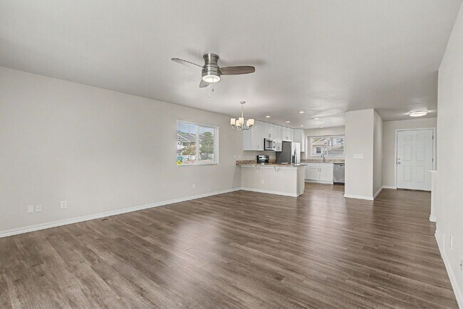 Building Photo - 1005 Scarlet Oak Dr