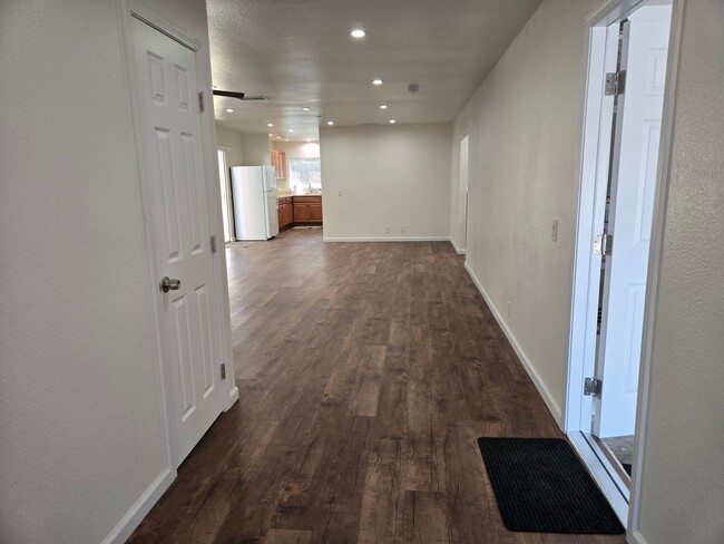 Building Photo - IMMACULATE 4 BEDROOM COMPLETELY REMODELED