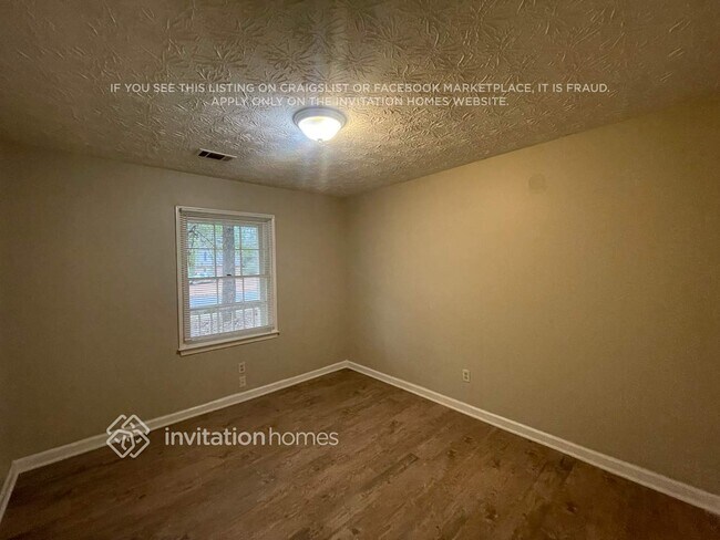 Building Photo - 2634 Laurel Woods Ln SE