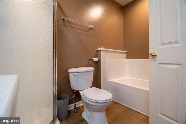 Building Photo - 113 Aero St