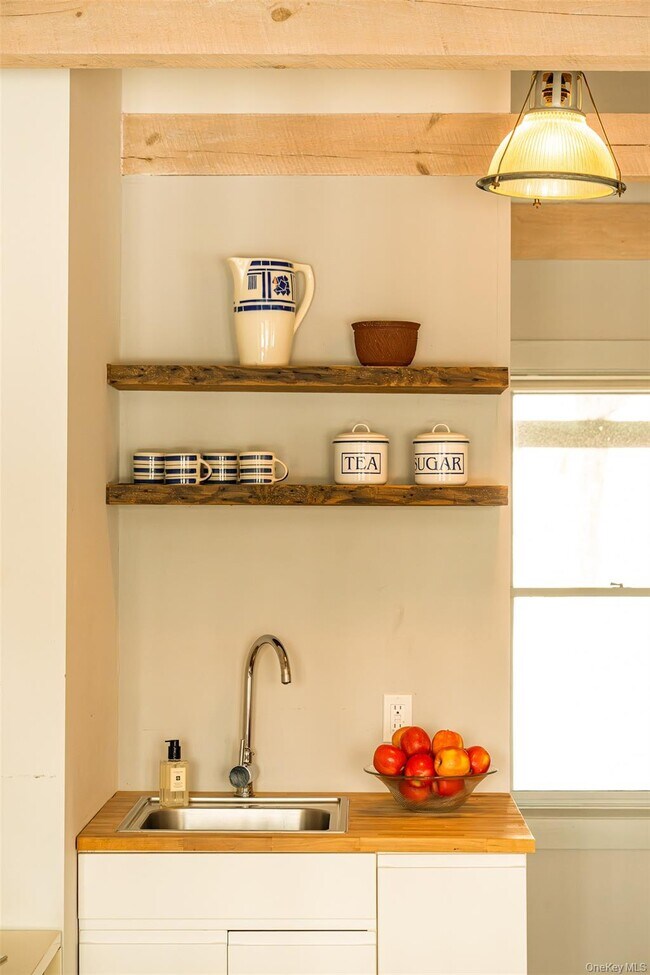 Building Photo - 55 Nordic Dr