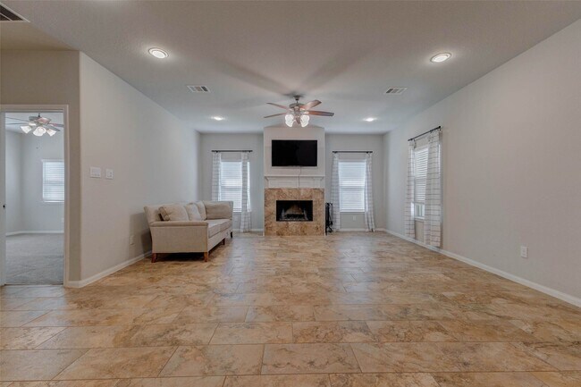 Building Photo - 3811 Springcrest Ln