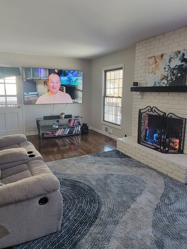 Building Photo - 9859 Connell Dr