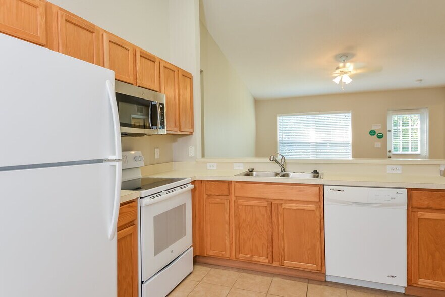 Building Photo - 4042 Banbury Cir