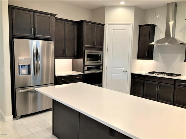 Building Photo - 6519 E Villa Maria Dr