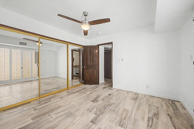 Building Photo - 37210 N Tranquil Trail